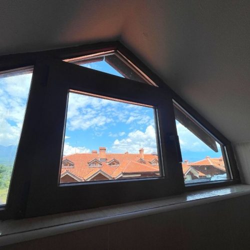 four leaf clover bansko digital nomad roof bedroom